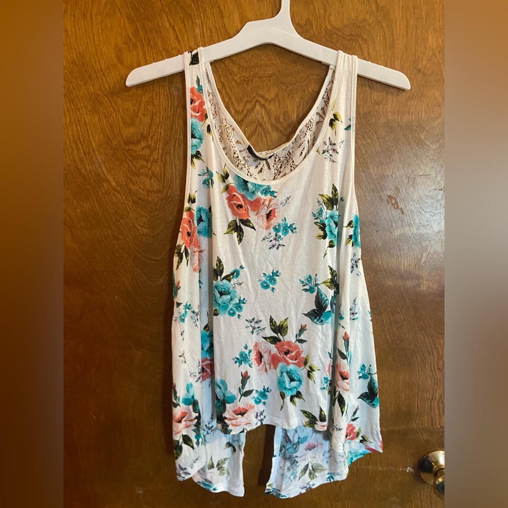 Ambiance White and Blue Sleeveless Tank Top